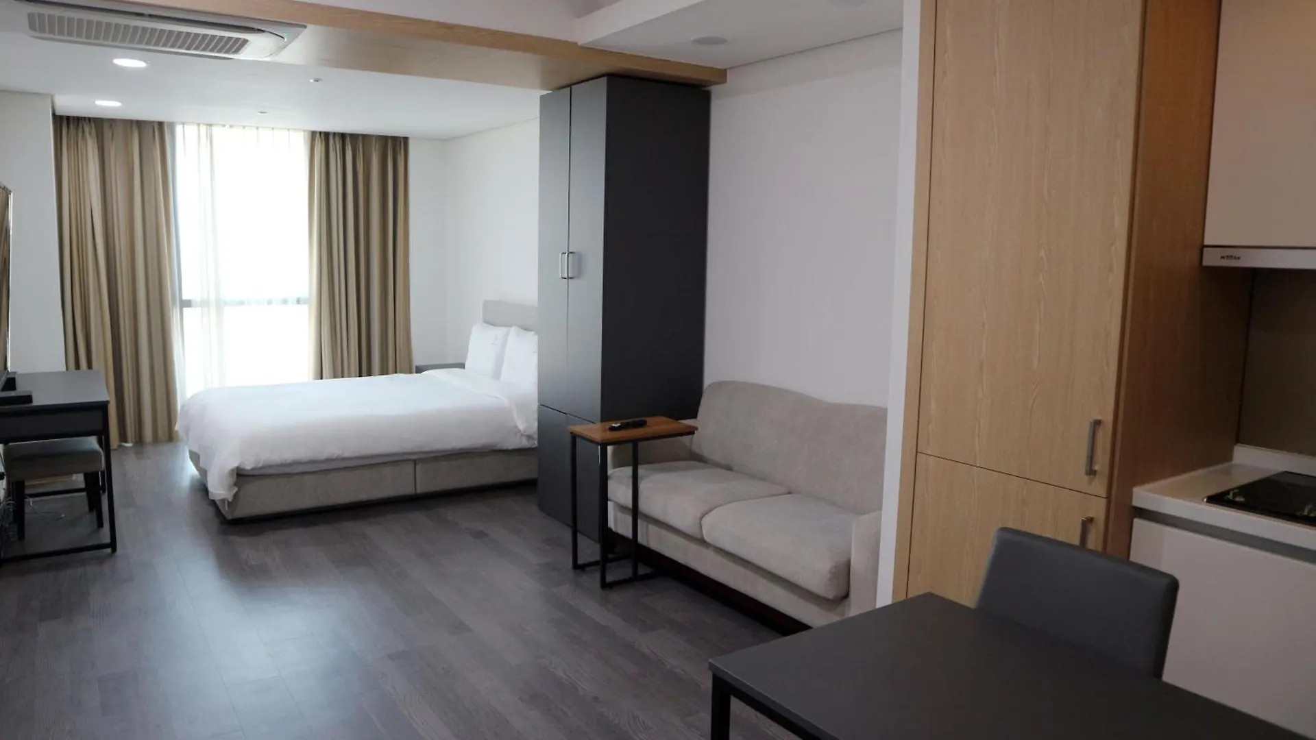 בוסאן W Residence Hotel Centum City