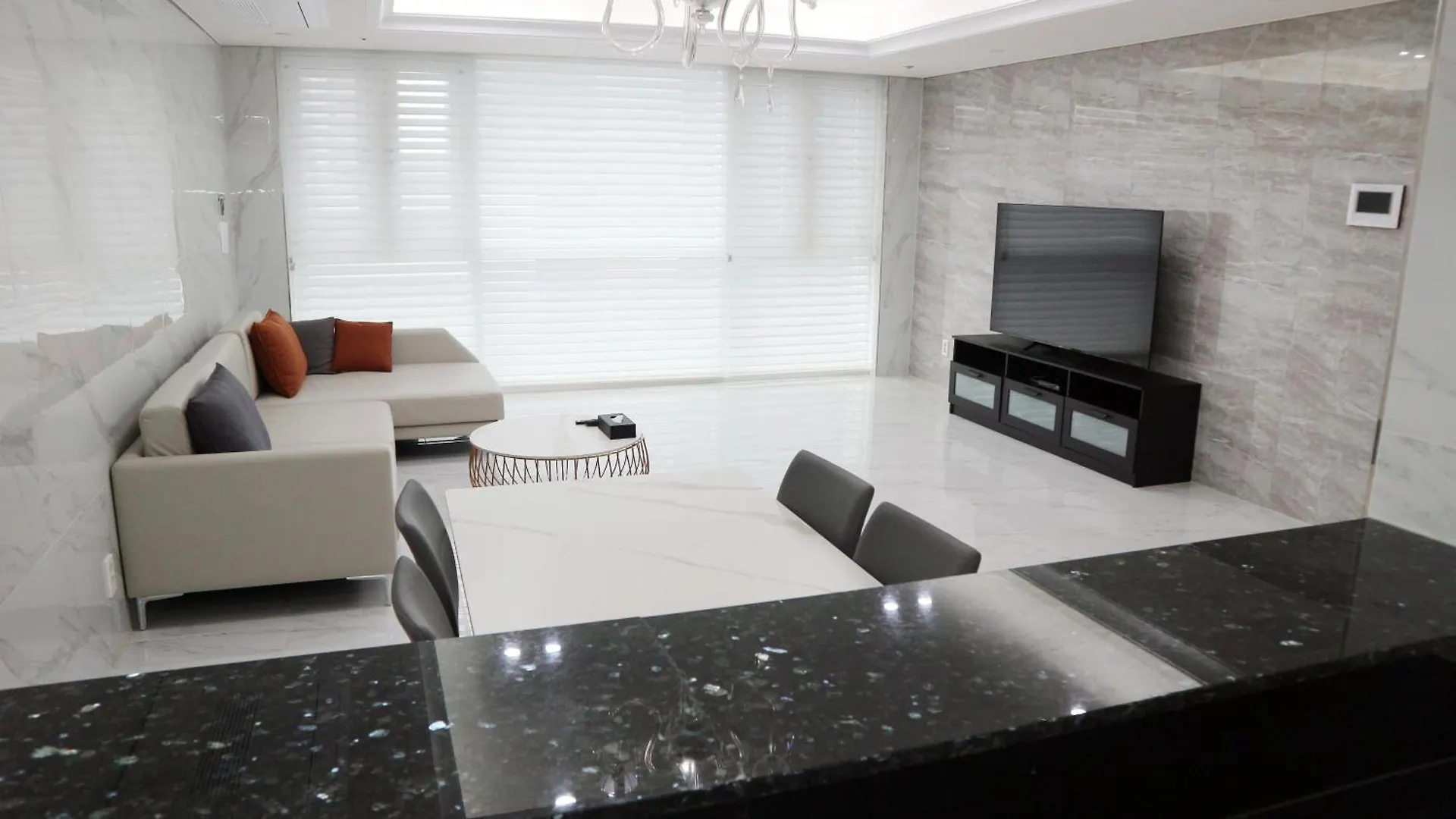 W Residence Hotel Centum City Busan 4*,